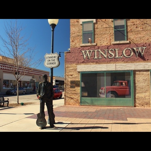 Meet the Posher - Picture 1 of 4